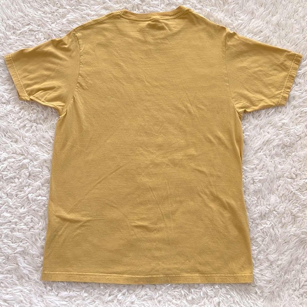 Levi's Tee - Picture 7 of 9